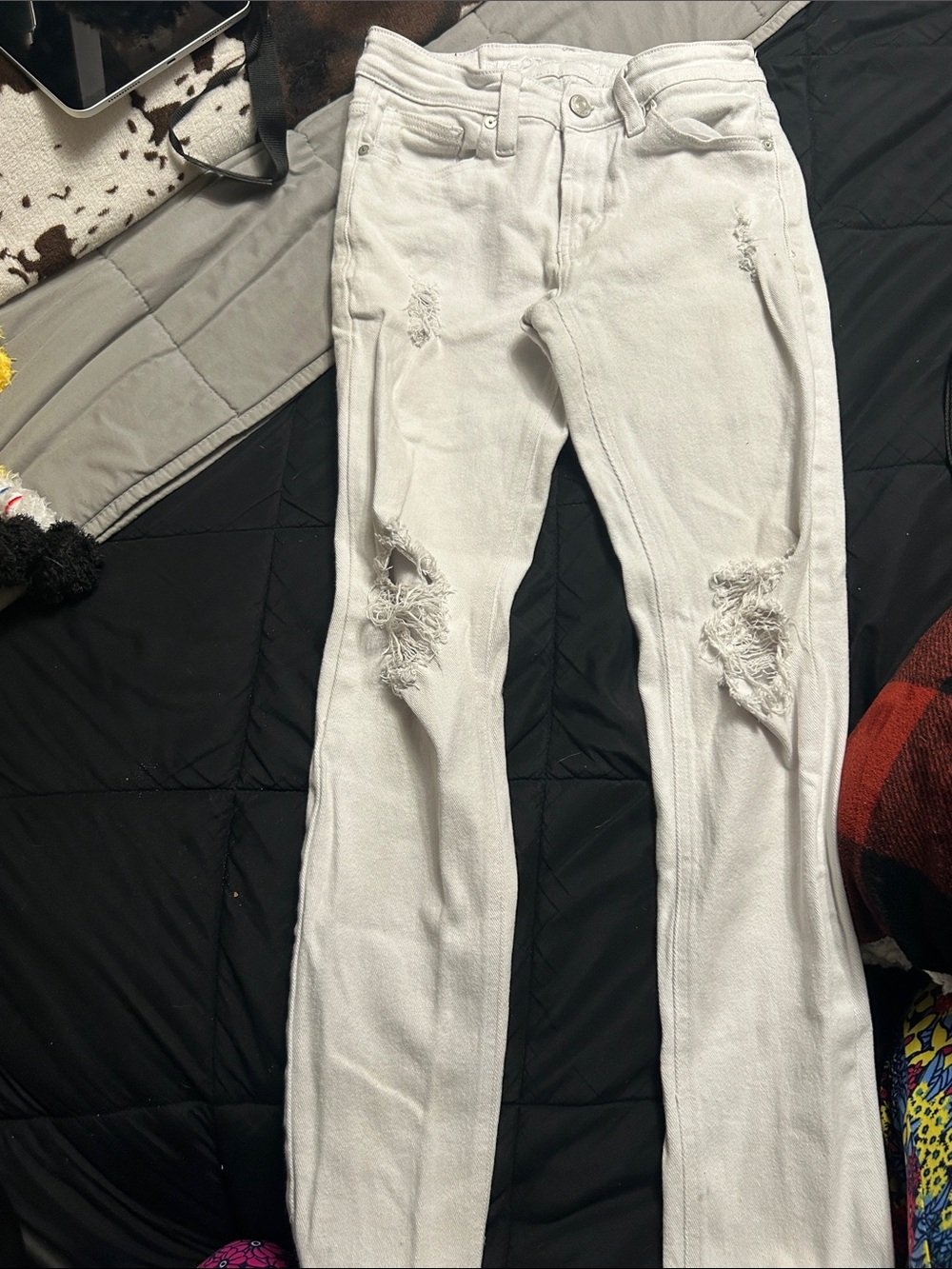 Rue21 White Distressed Skinny Jeans